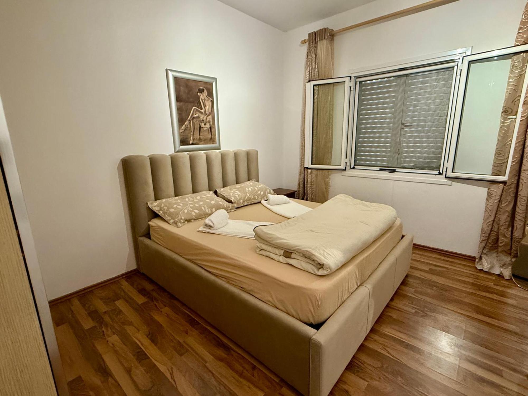 Vila Elezi Piqeras 보르쉬 외부 사진